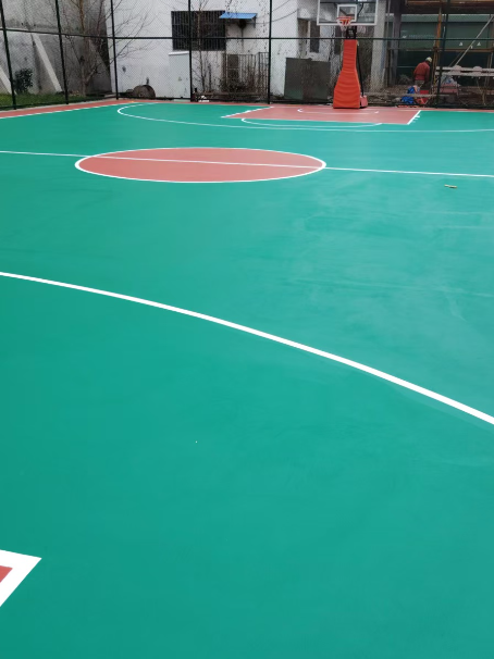 禹州 球场长期使用易出现地面开裂